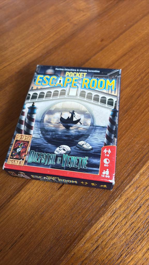 Pocket Escape Room - Diefstal in Venetië - zgan!, Hobby en Vrije tijd, Gezelschapsspellen | Bordspellen, Vijf spelers of meer