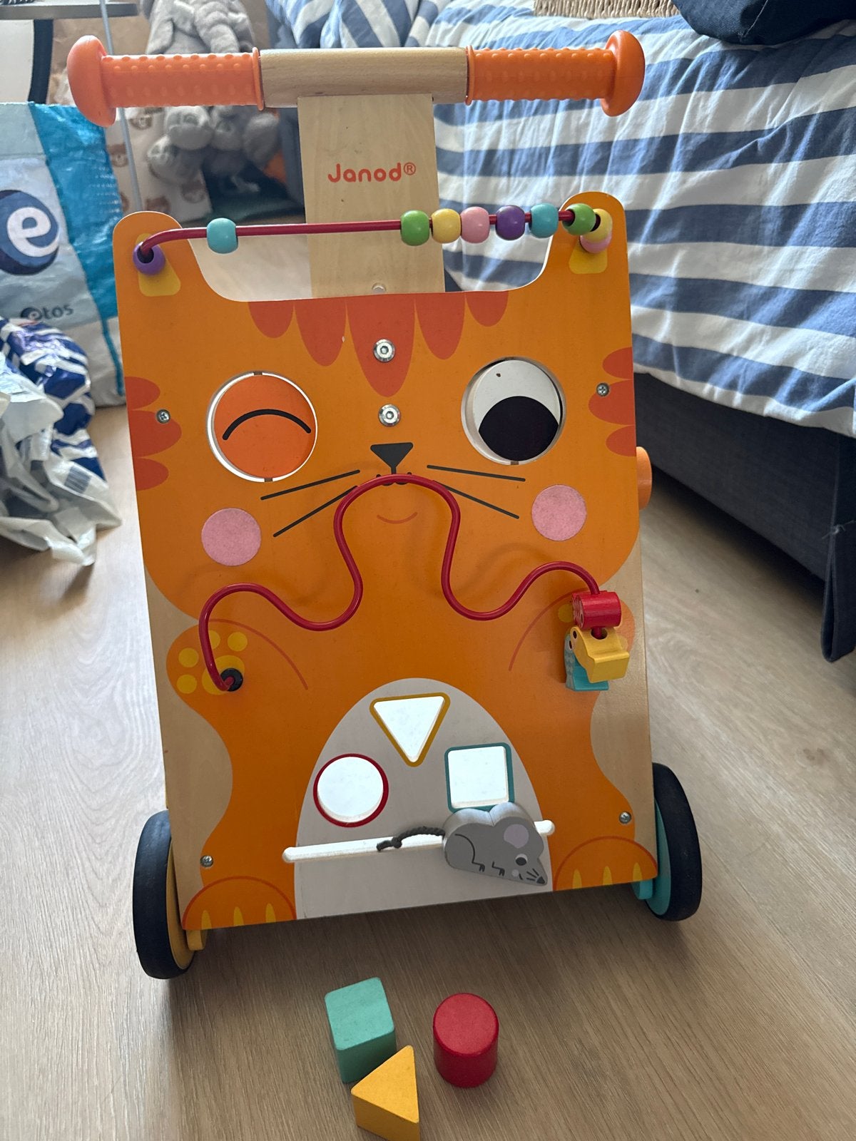 Janod loopwagen kat - Prima staat en compleet, Ophalen of Verzenden, Zo goed als nieuw, Overige typen, Met wieltjes