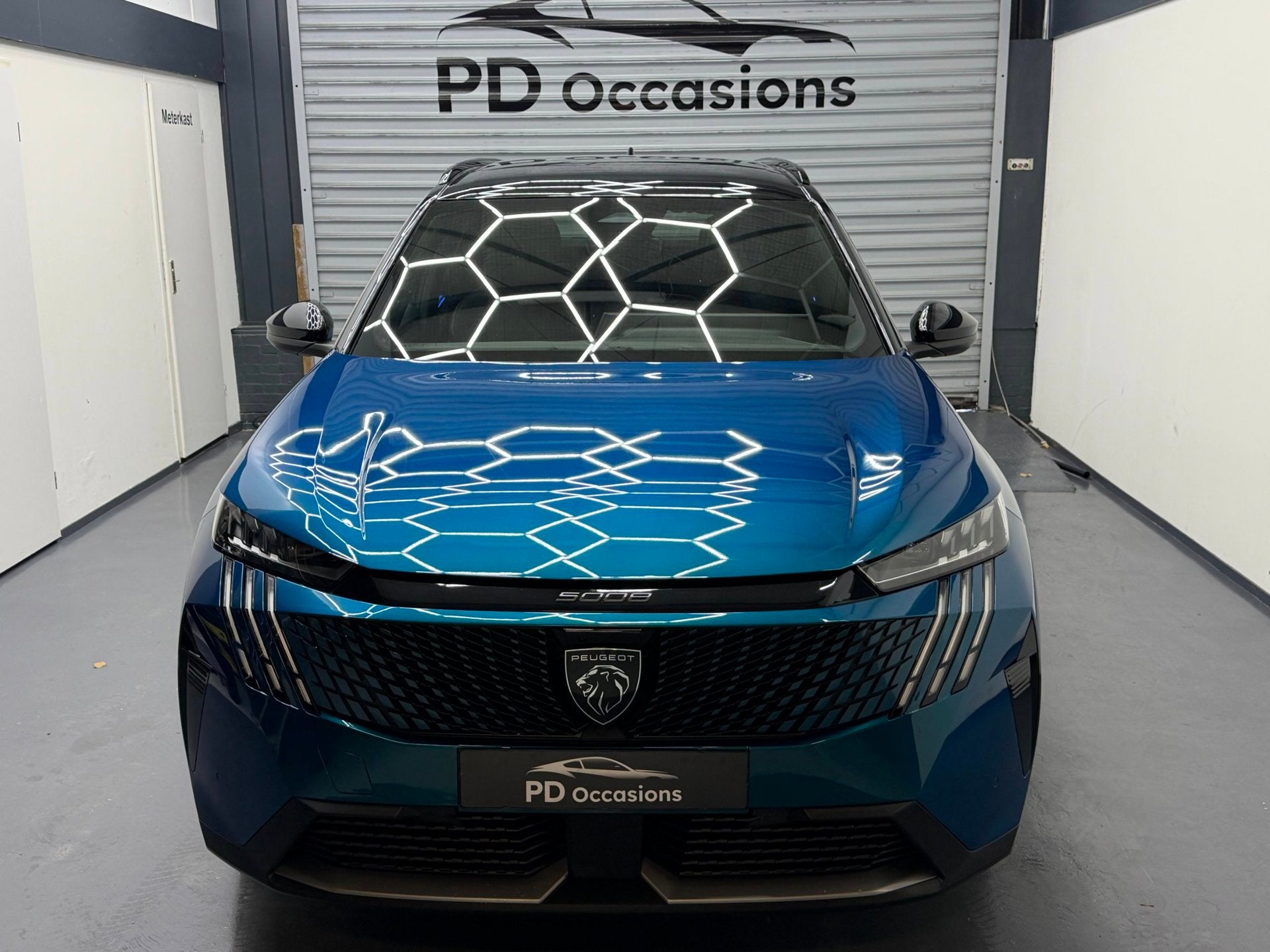 Peugeot 5008 1.2 Hybrid 145 GT 7p - (360) Camera - ACC - Cli, Auto's, 145 pk, Gebruikt, Zwart, Blauw