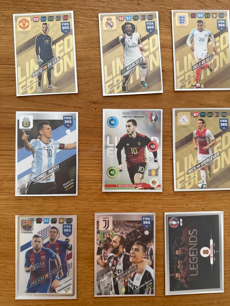 Voetbal plaatjes, Ophalen, Zo goed als nieuw, Meerdere plaatjes