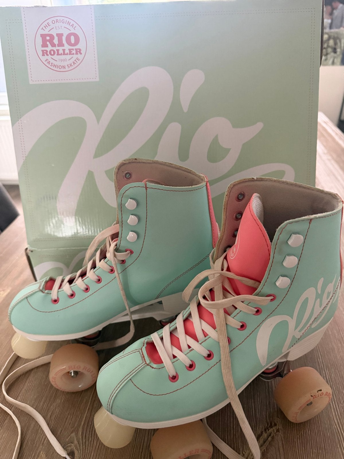Rio Roller Script Rollerskates - Maat 40,5 - Coral, 5924VZ, Rio, Ophalen of Verzenden, Zo goed als nieuw