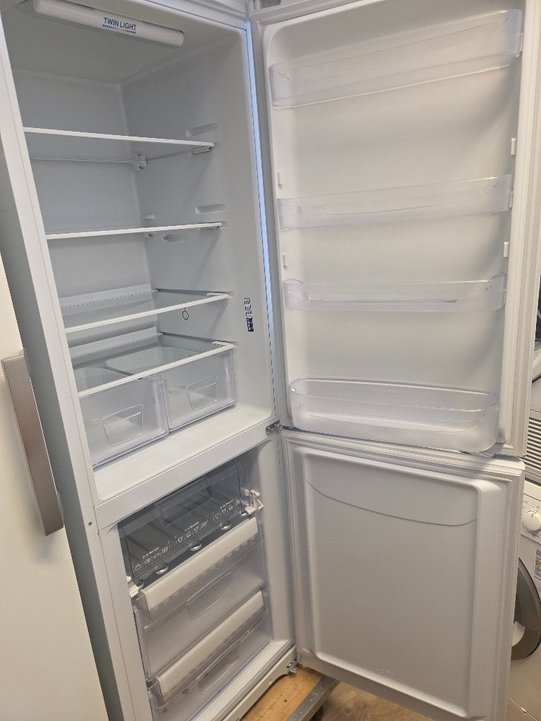 Koel/vries combinatie - Indesit - 3 vrieslades, Witgoed en Apparatuur, Koelkasten en IJskasten, Ophalen, Gebruikt, 200 liter of meer