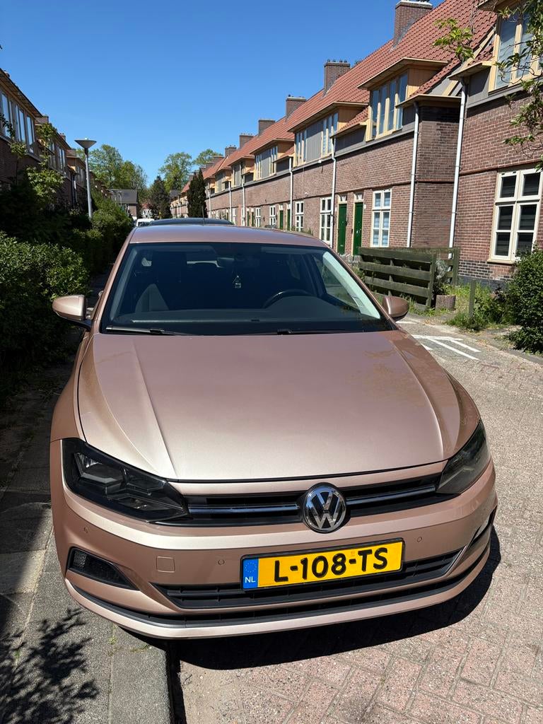 Volkswagen Polo 1.0 TSI 95PK 5D Bluemotion 7-DSG 2018 Bruin, 95 pk, Bruin, 49 €/maand, Particulier