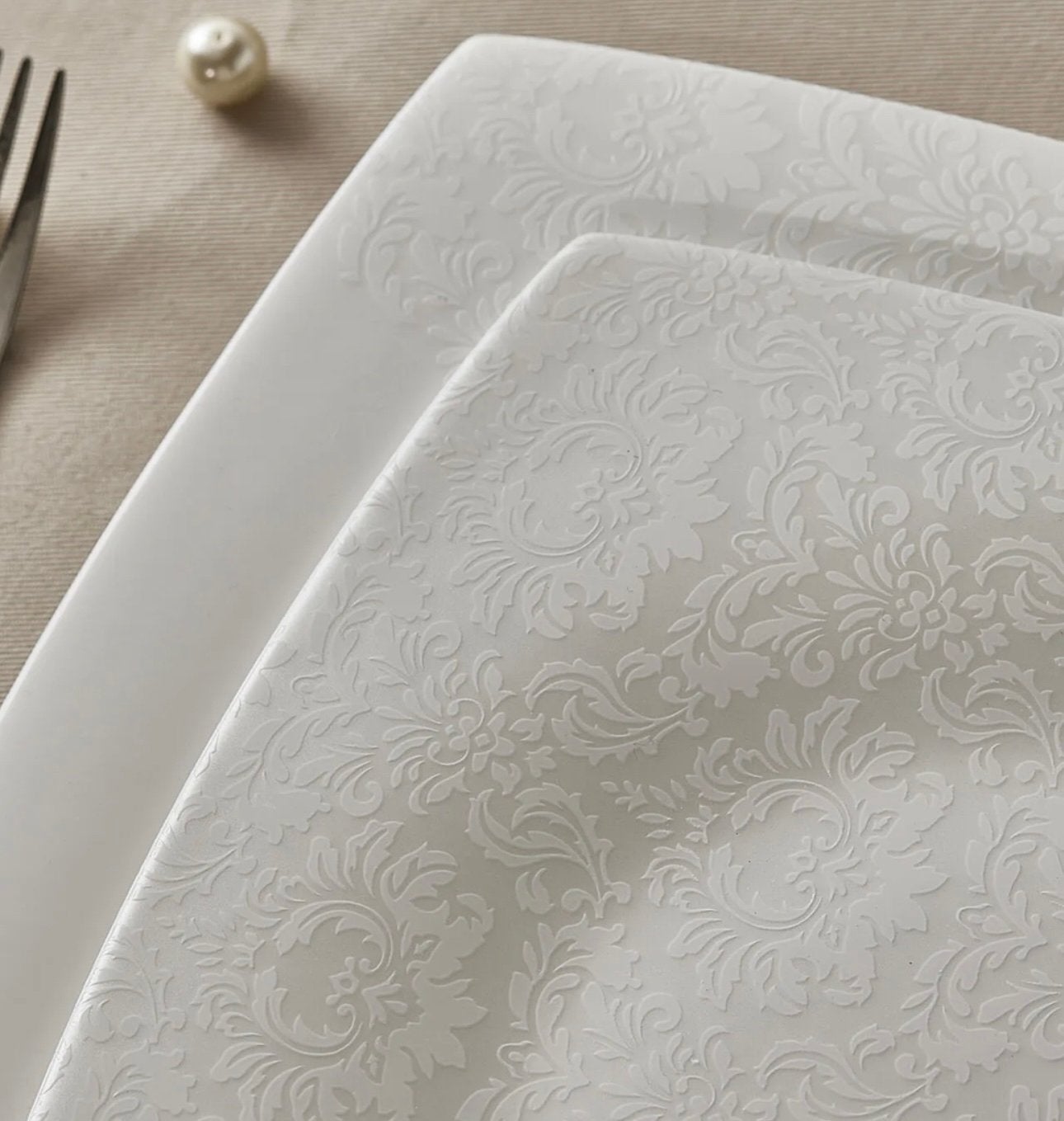 Karaca Fine Pearl luxe wit servies met reliëf design, Ophalen, Overige merken, Nieuw, Modern