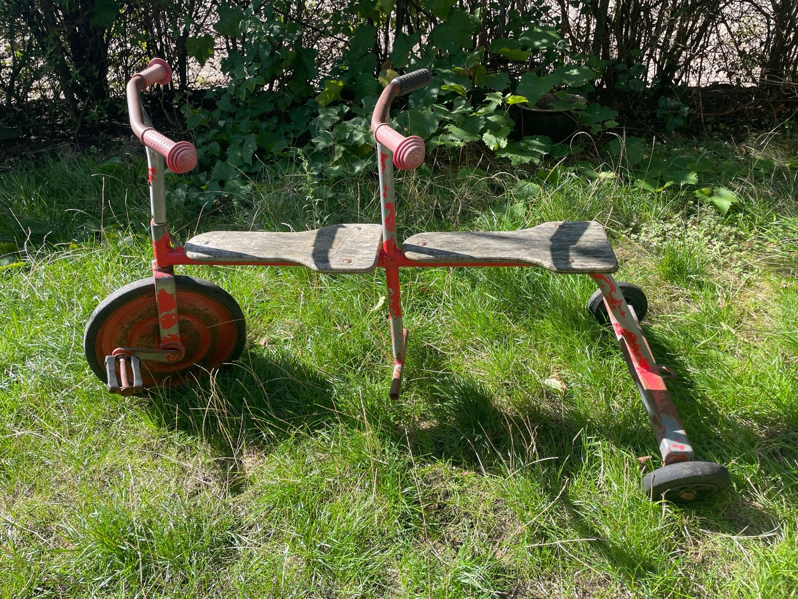 Vintage Tandem Driewieler - Uniek Speelplezier voor Twee, Fietsen en Brommers, Fietsen | Driewielers, Ophalen, Gebruikt
