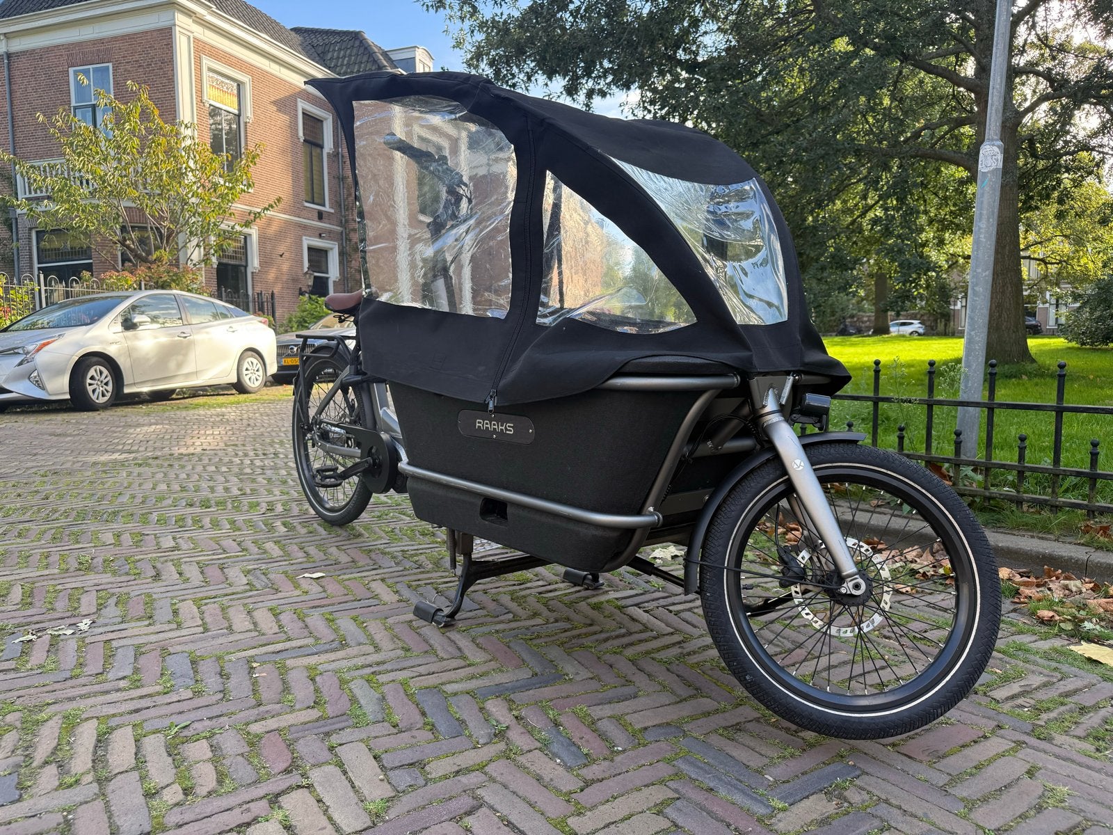 Elektrische Bakfiets VIRA/Raaks met Huif - Zo goed als nieuw, Elektrisch, Zo goed als nieuw, 2 kinderen, Schijfrem