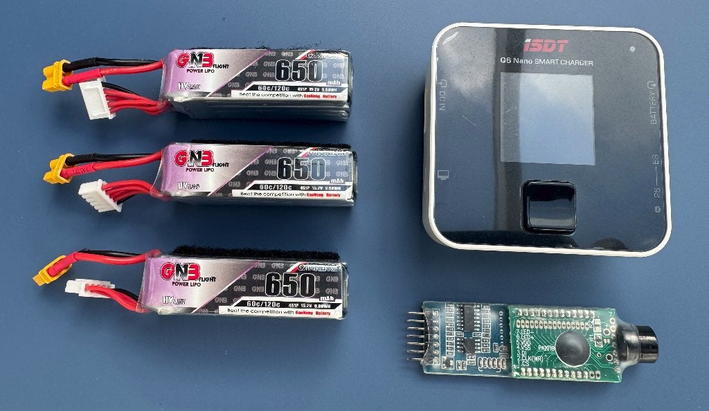 FPV Lipo batterijen en lader, Ophalen of Verzenden, Zo goed als nieuw, Quadcopter of Multicopter