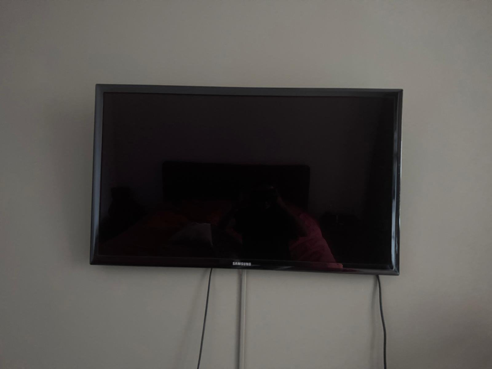 Samsung tv €25,- incl beugel, Ophalen, 50 Hz, Zo goed als nieuw, Samsung