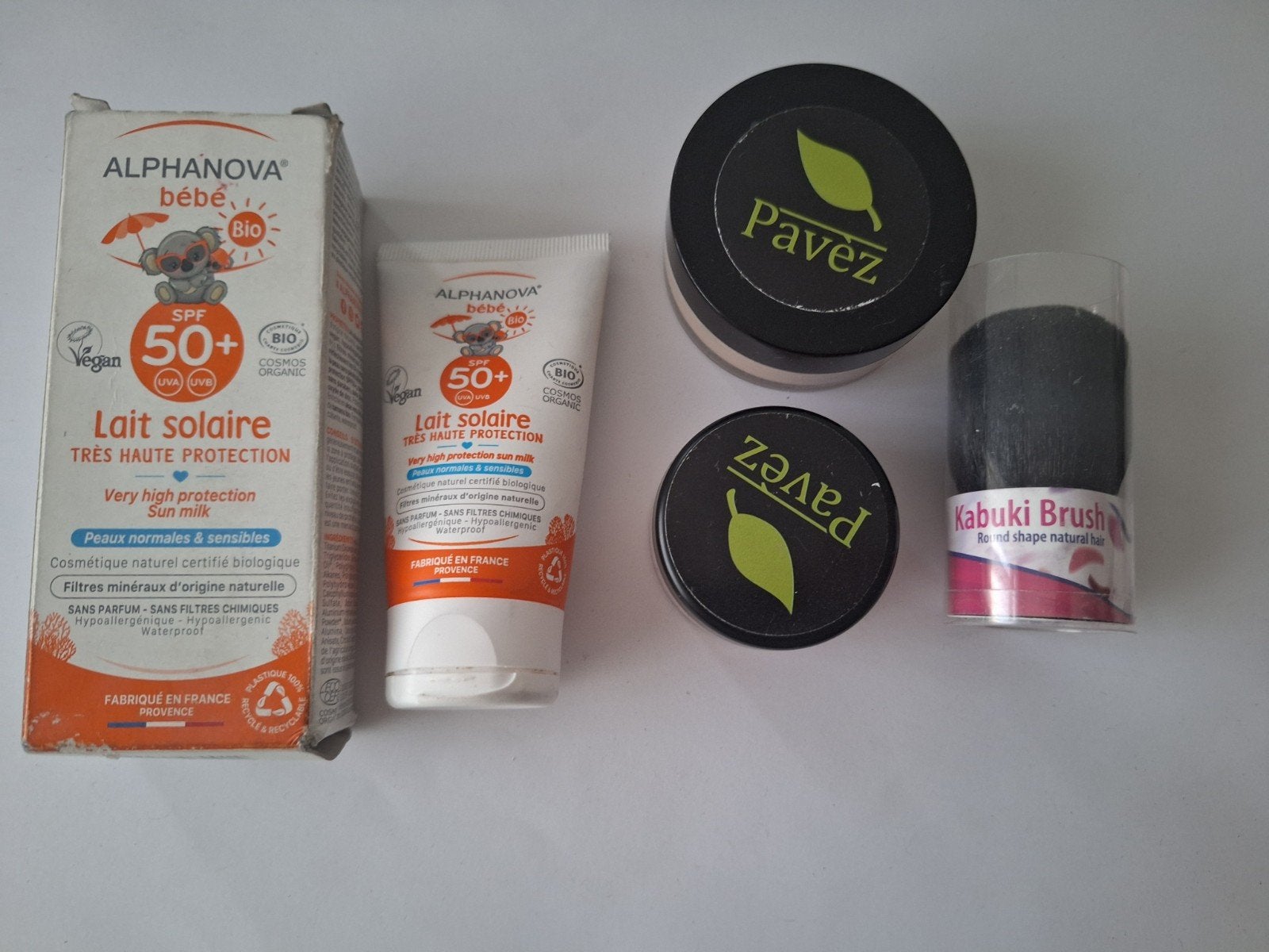 Pavez minerale make-up met spf en blush Alphanova, Sieraden, Tassen en Uiterlijk, Uiterlijk | Cosmetica en Make-up, Verzenden