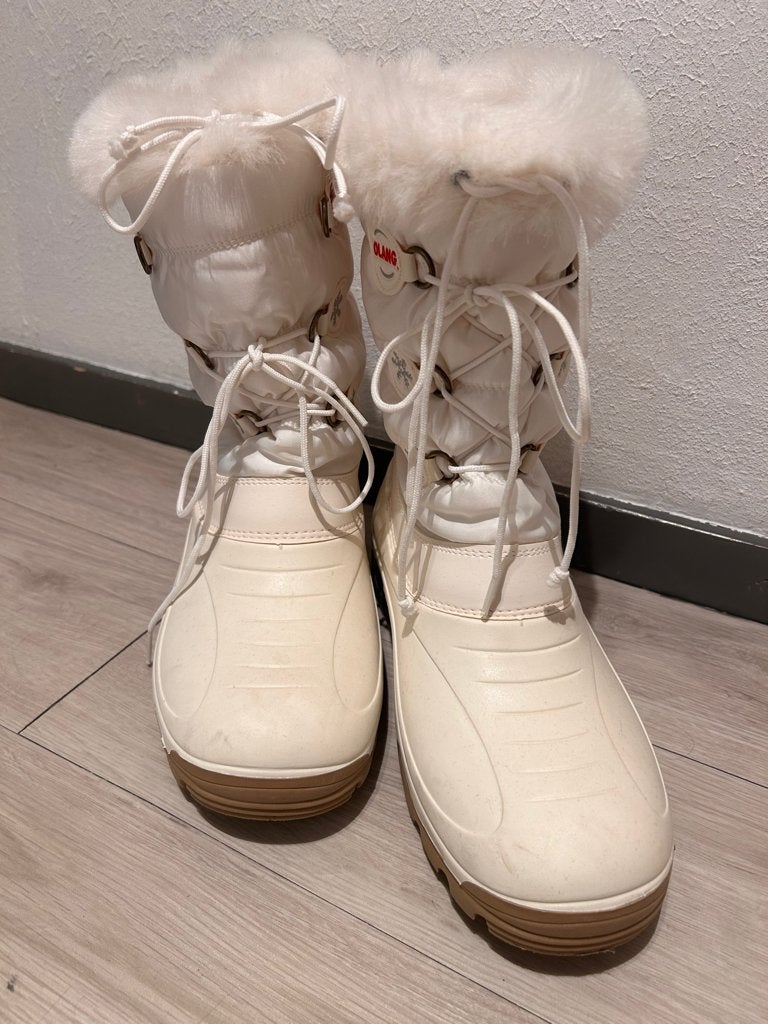 Snowboots maat 41/42 Merk Marte Olang, Kleding | Heren, Ophalen, Overige typen, Nieuw, Diverse merken