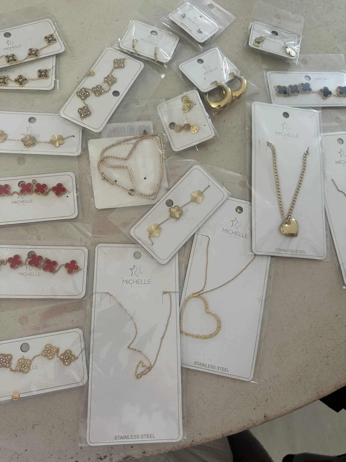 Klaver sieraden 5 euro per stuk, Ophalen of Verzenden, Nieuw, Overige kleuren, Overige materialen