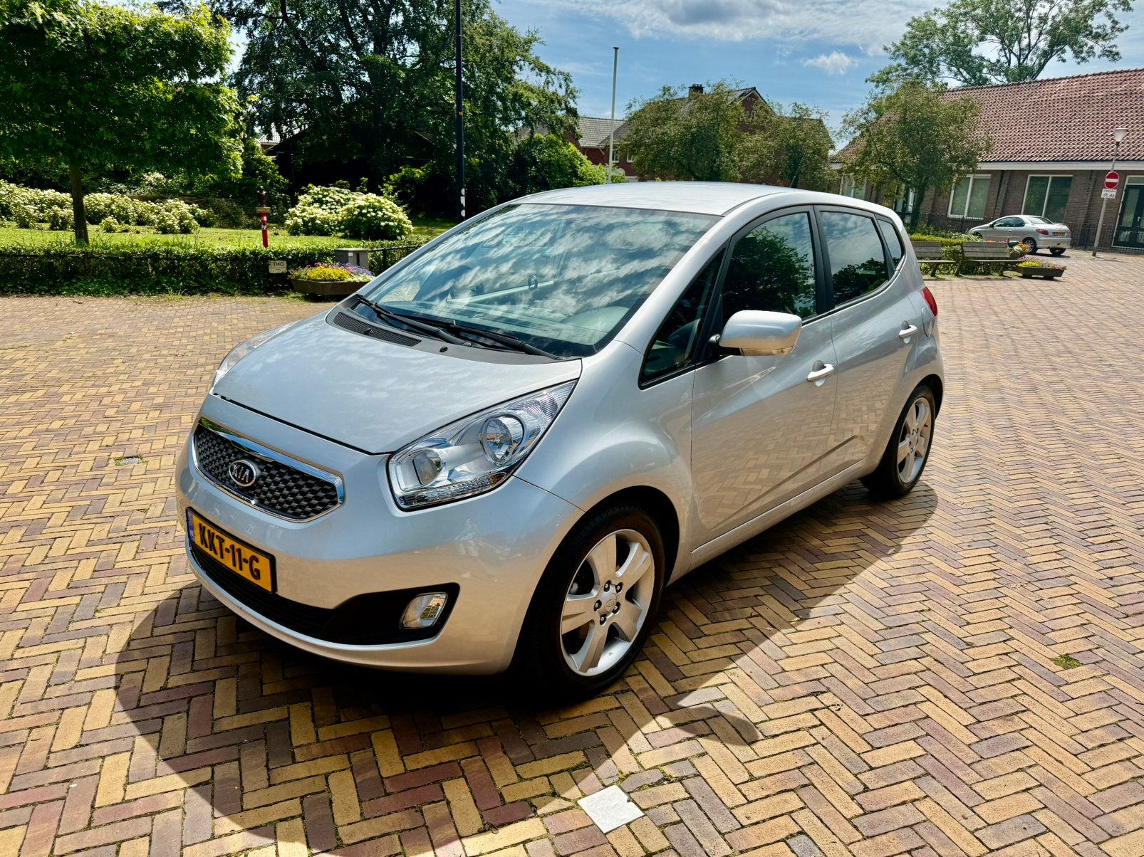 Kia Venga 1.6 CVVT X-ecutive, automaat, leder, zeer mooi!, Auto's, Kia, 125 pk, 1169 kg, 4 cilinders, Leder en Stof
