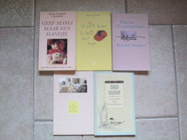 Mama handje / Vogelvlucht  / Kleine ongemakken nr 2006, Verzenden, Zo goed als nieuw