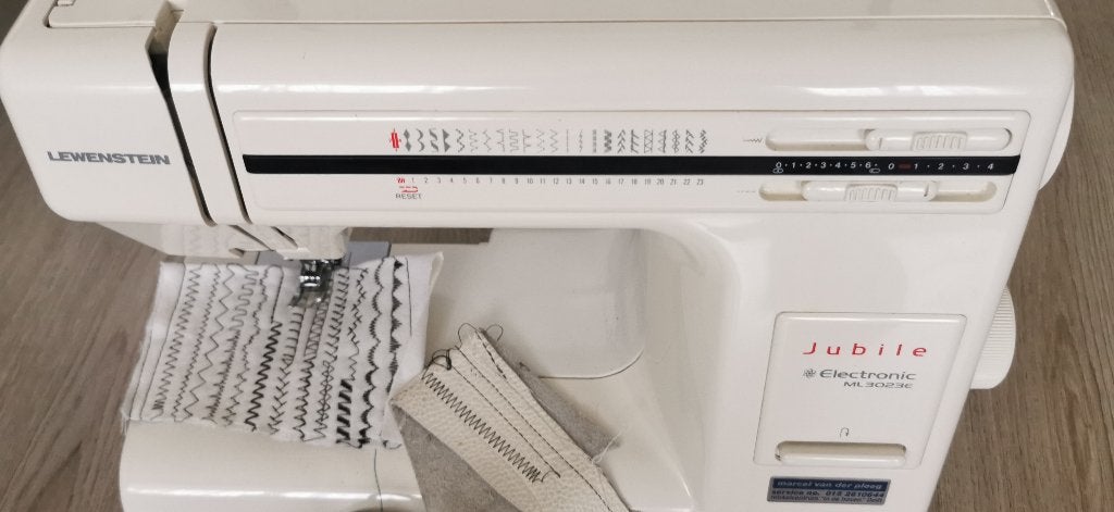 Naaimachine LEWENISTEIN ELectronic ML3023 E werkt goed, Ophalen of Verzenden, Zo goed als nieuw, Naaimachine, Overige merken