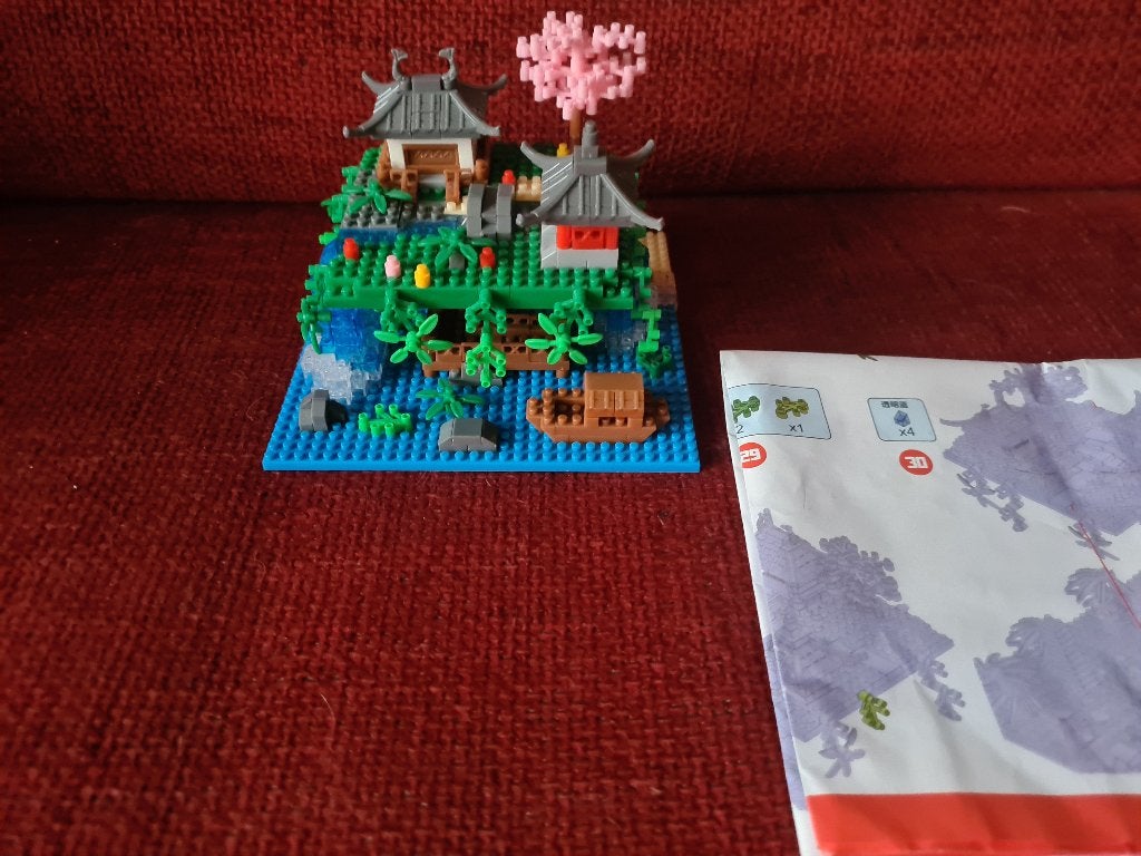 Mini bouwstenen waterval met chinese gebouwtjes lepin, Ophalen of Verzenden