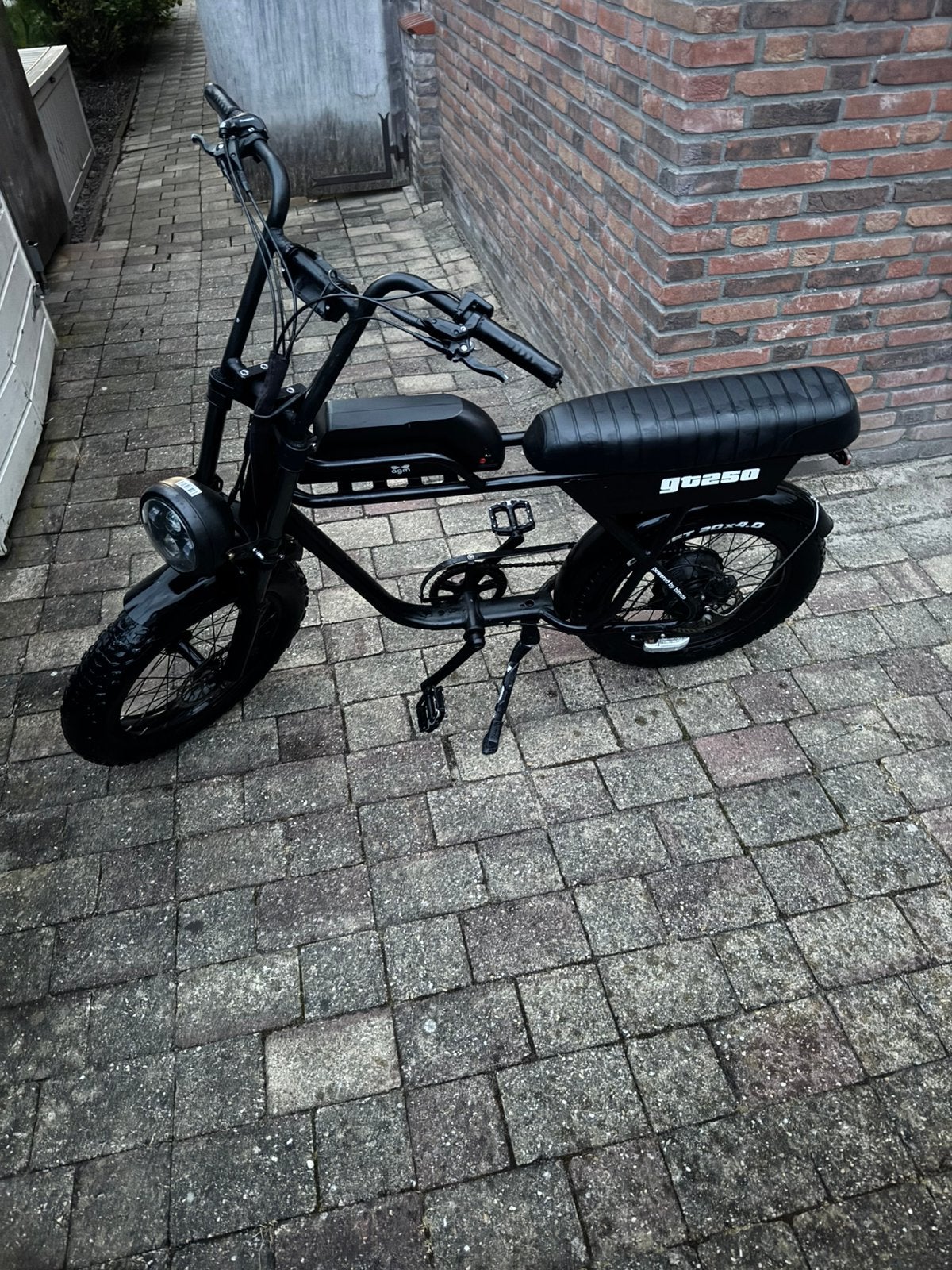 Agm gt250, 59 cm of meer, Ophalen, Zo goed als nieuw, Overige merken