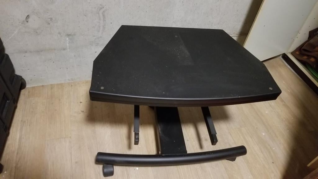Zwart TV/audio tafeltje, Ophalen, Gebruikt, 50 tot 100 cm, Minder dan 100 cm