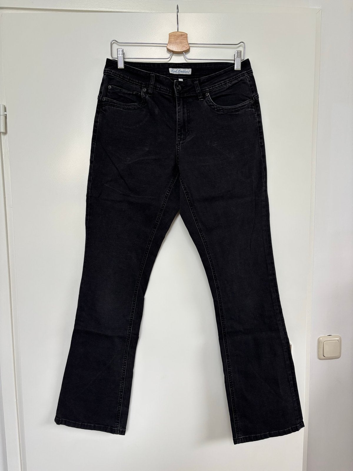 Red Button zwarte flared jeans maat 40, Kleding | Dames, Zwart, Maat 42/44 (L), Ophalen of Verzenden, Lang