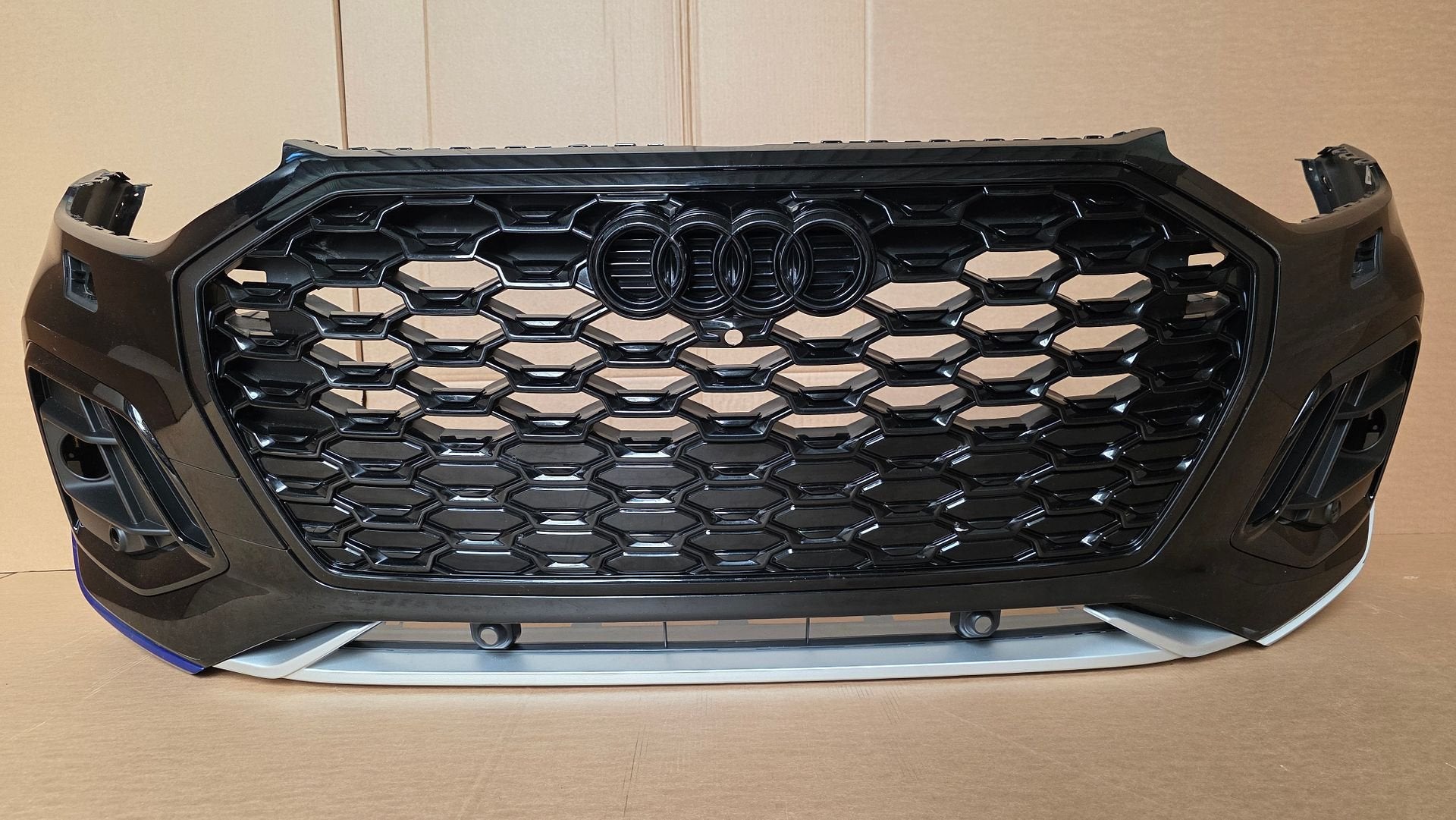 Voorbumper Audi Q5 80A Facelift Origineel Bumper 2021-2025, Gebruikt, -, Voor, Ophalen of Verzenden