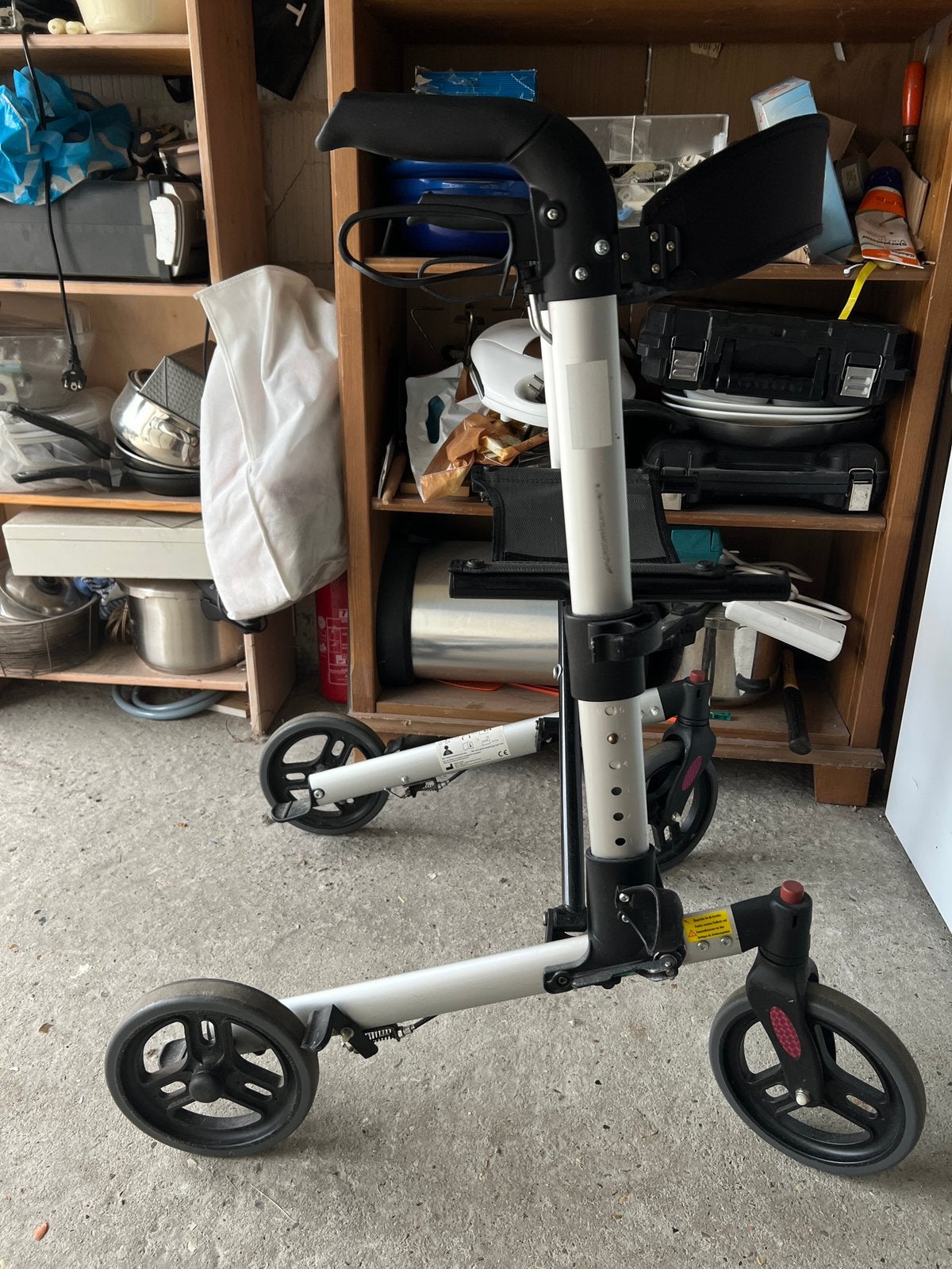 Lichtgewicht Rollator in prima staat, Ophalen, Lichtgewicht, Zo goed als nieuw