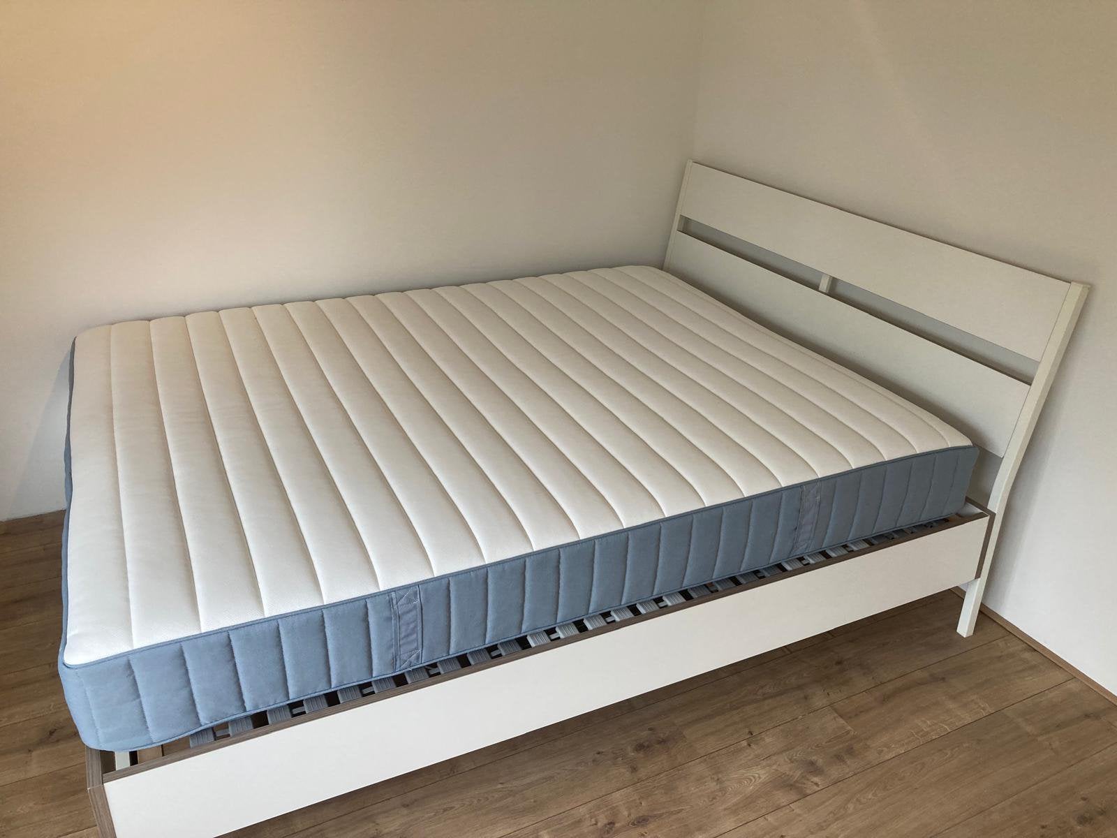 Ikea Trysil bed 160x200 met nieuw matras, Ophalen, Wit, Tweepersoons, Zo goed als nieuw