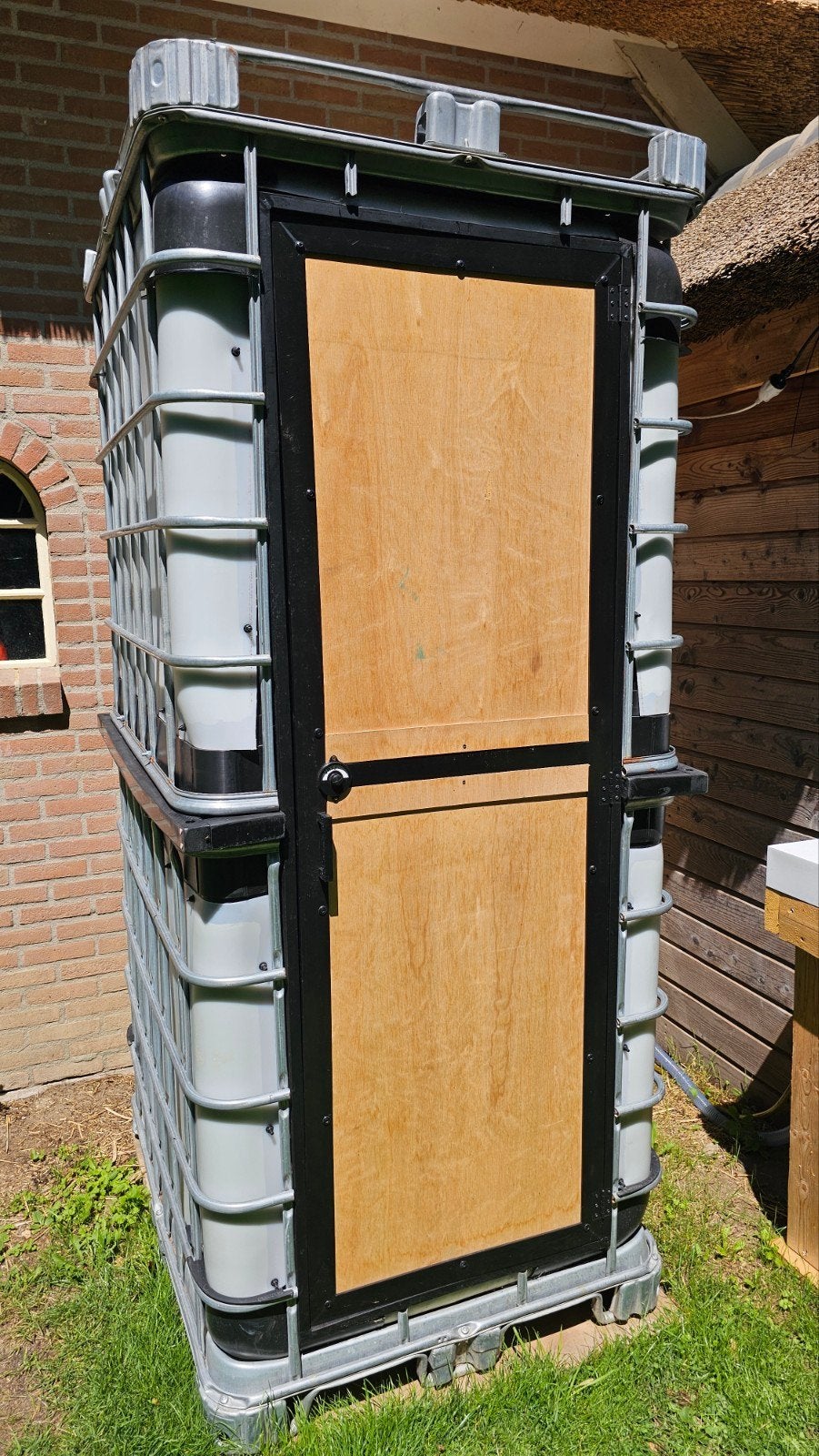 wc unit, Tuin en Terras, Tuinhuizen, Zo goed als nieuw, Schuur, Kunststof, Minder dan 250 cm, Minder dan 200 cm, Ophalen