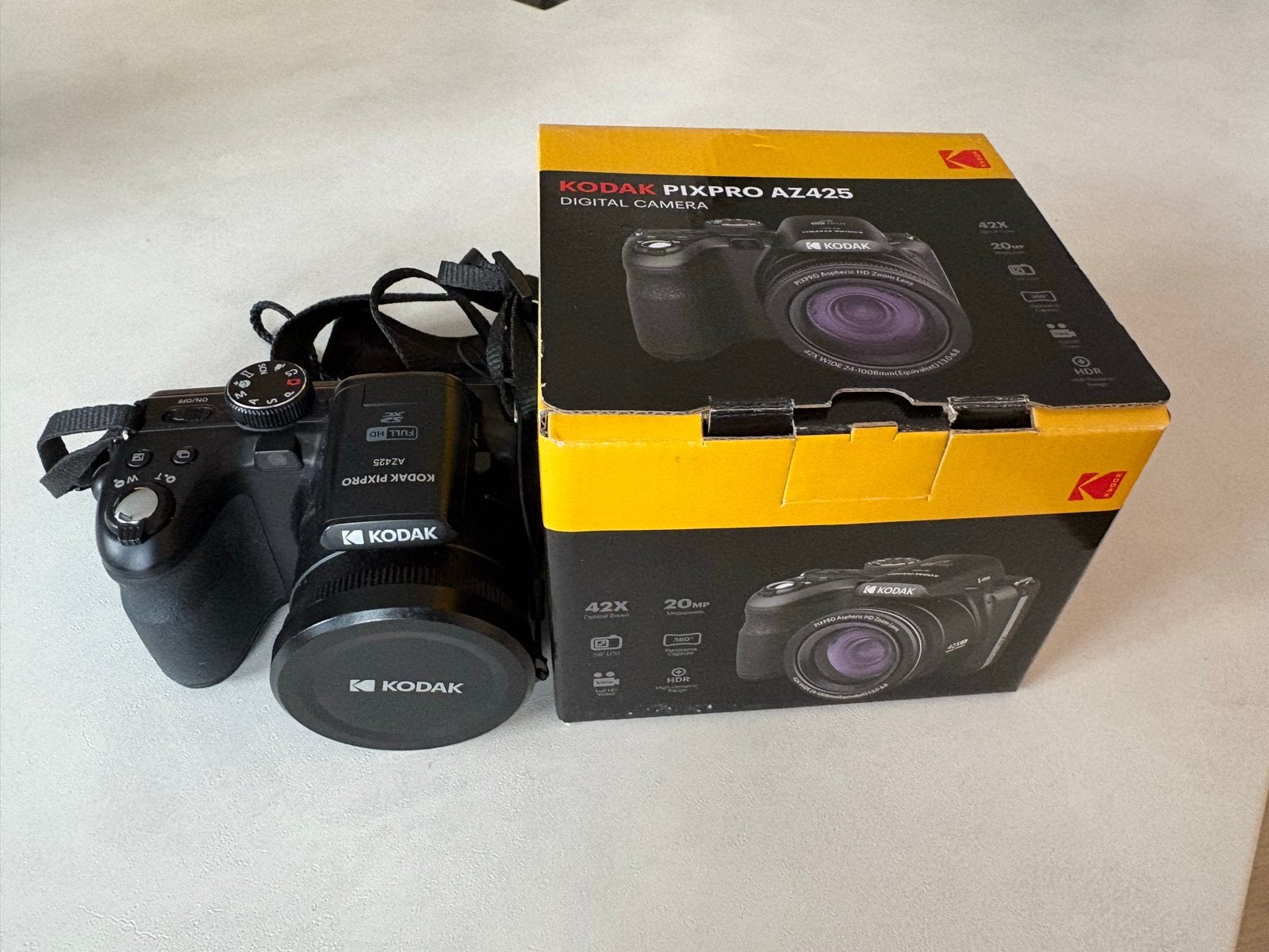 Kodak Pixpro AZ425 Bridgecamera - 42x Zoom, 20MP, Audio, Tv en Foto, Ophalen, Accu, Beeldstabilisatie, Zo goed als nieuw