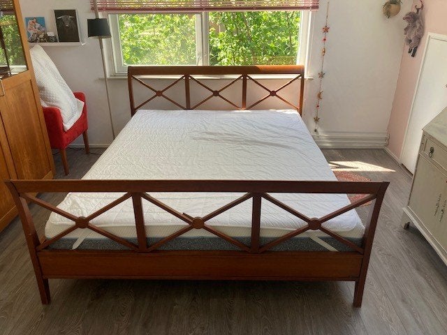 Tweepersoons kersenhouten bed Grange Consulat C1, Huis en Inrichting, Slaapkamer | Bedden, Gebruikt, Ophalen of Verzenden, 200 cm
