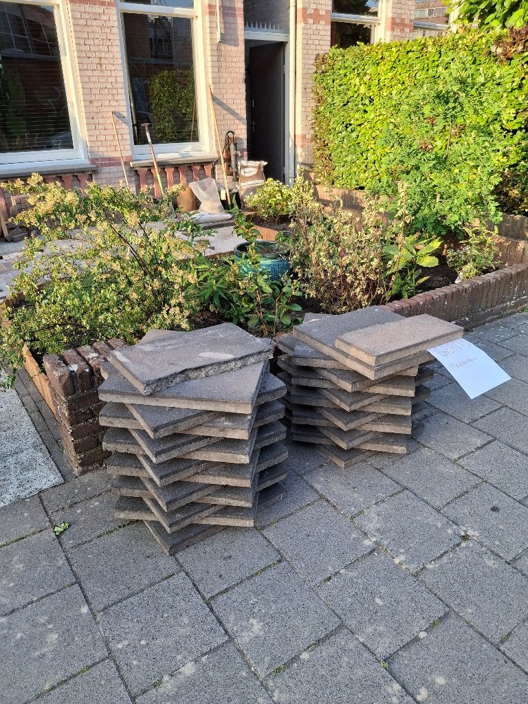 Tuintegels  50x50 cm. 24 stuks, Ophalen, 5 tot 10 m², Zo goed als nieuw, Beton