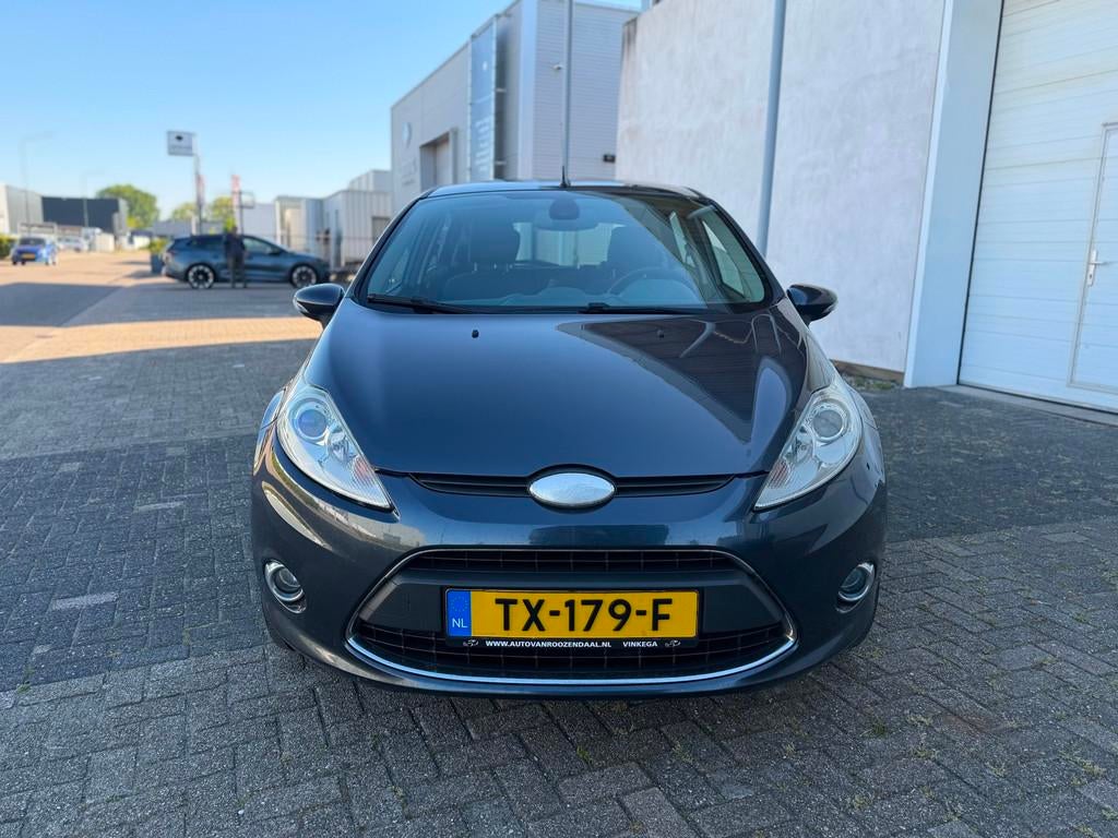 Ford Fiesta 1.6 TDCi Ghia 5D AIRCO|LMV 15”|TREKHAAK|EXPORT, Auto's, Voorwielaandrijving, 1018 kg, Stof, Gebruikt