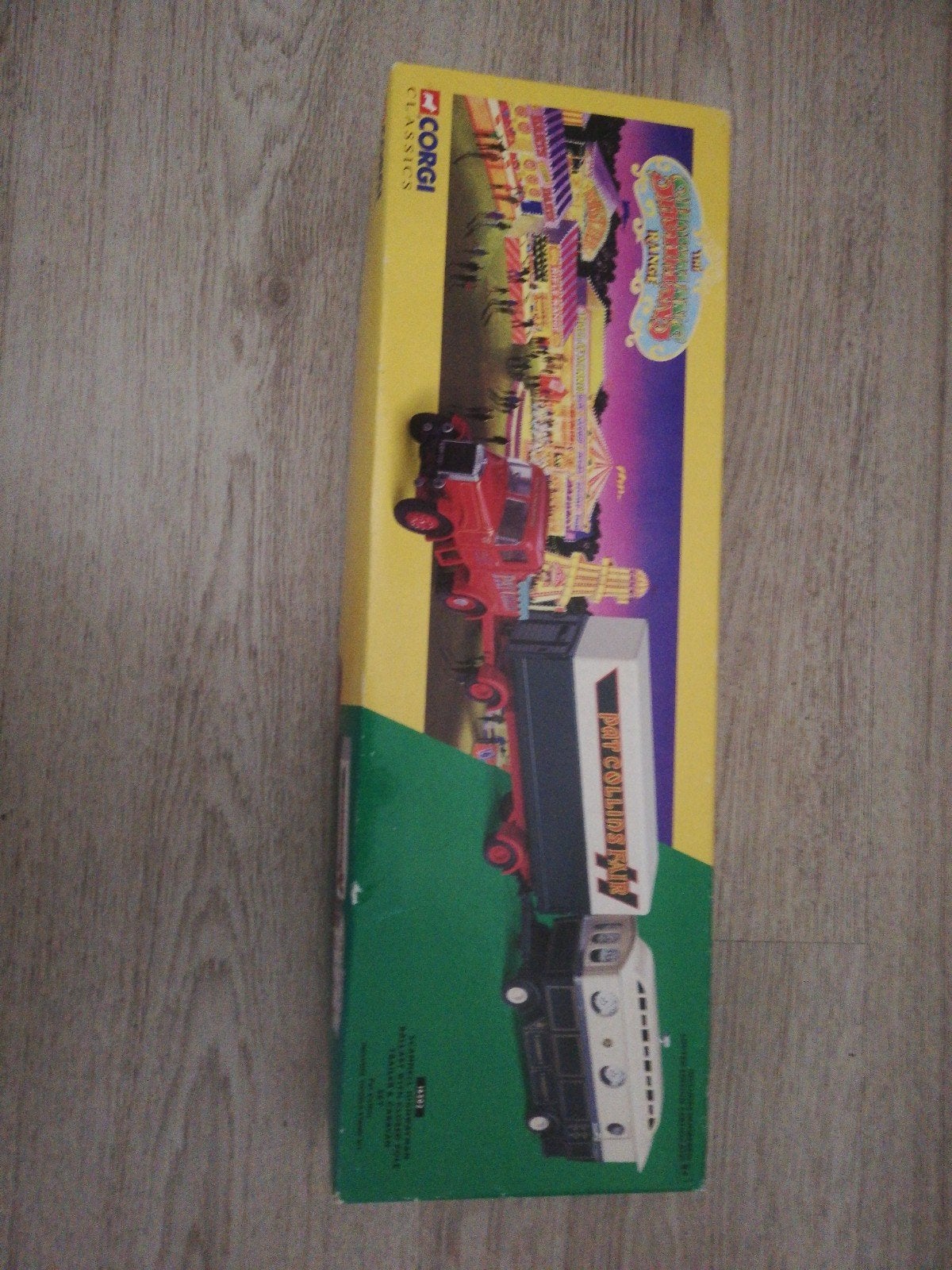 Corgi Classics Pat Collins Fair Set - Zo goed als nieuw, Ophalen of Verzenden, Zo goed als nieuw, Bus of Vrachtwagen, Corgi