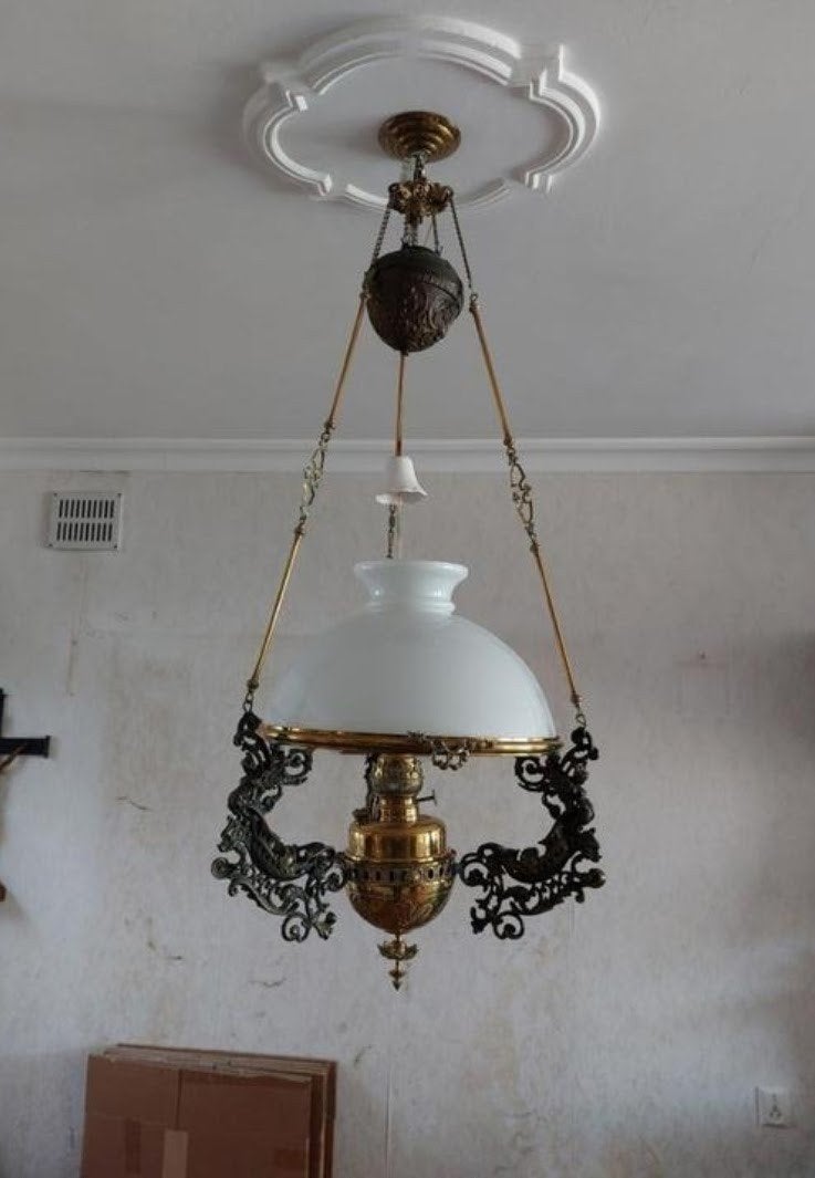 Antieke Messing Olie  Hanglamp met Gedetailleerde Decorat, Ophalen of Verzenden