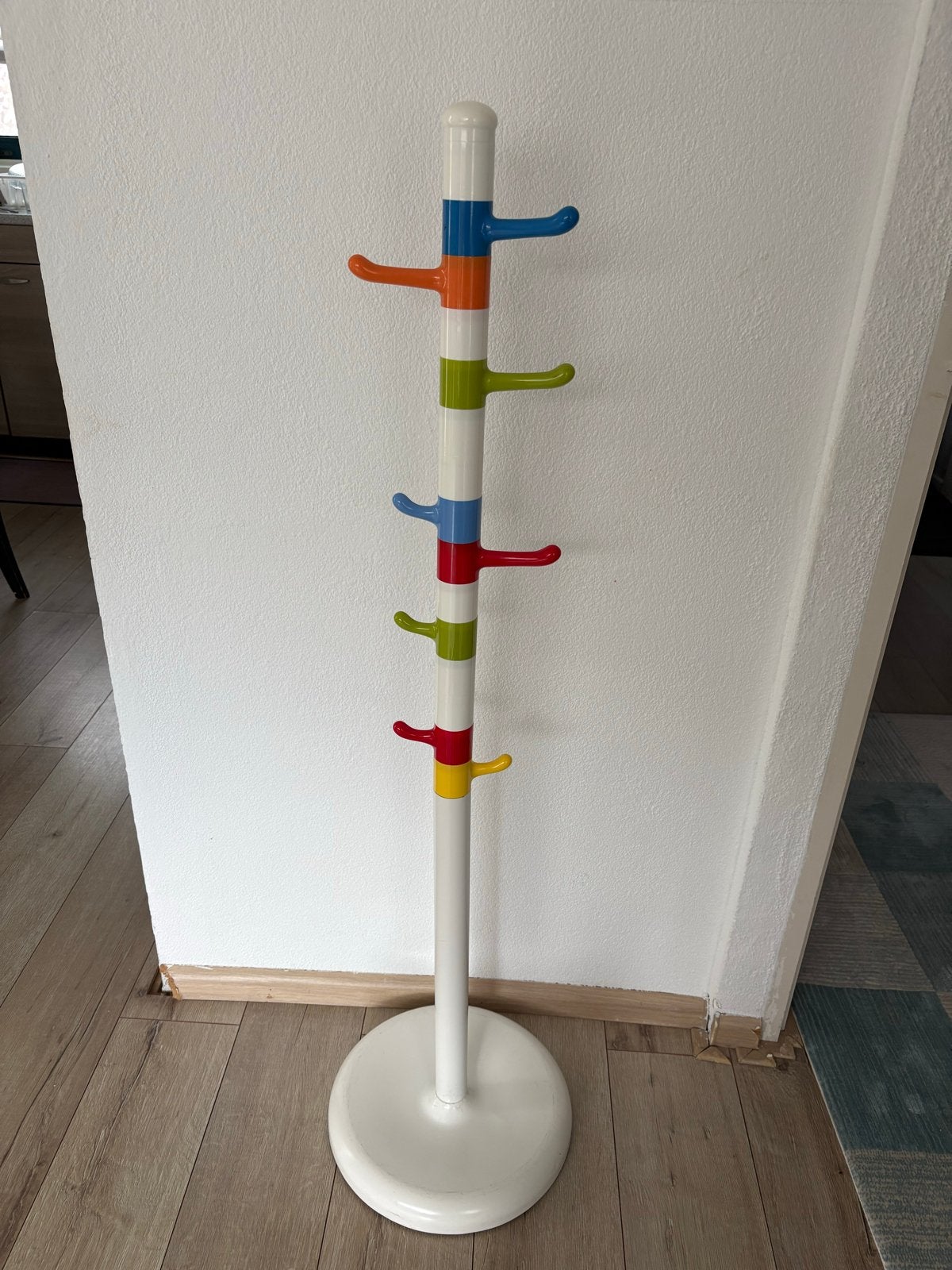Kleurrijke staande kapstok voor kinderen, Ophalen, Kunststof, Gebruikt, 100 tot 150 cm