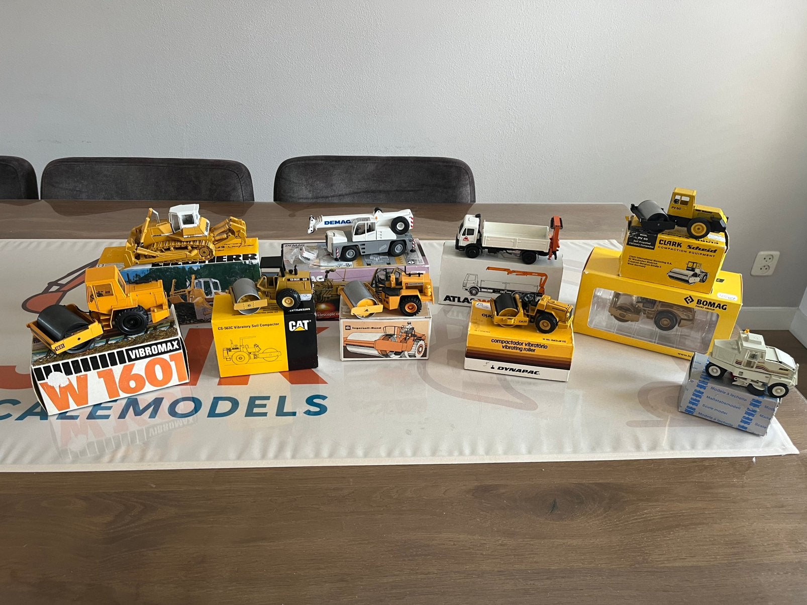 Partij kranen walsen en bulldozer NZG Conrad Kaster, Ophalen of Verzenden, Zo goed als nieuw, Hijskraan, Tractor of Landbouw, Conrad
