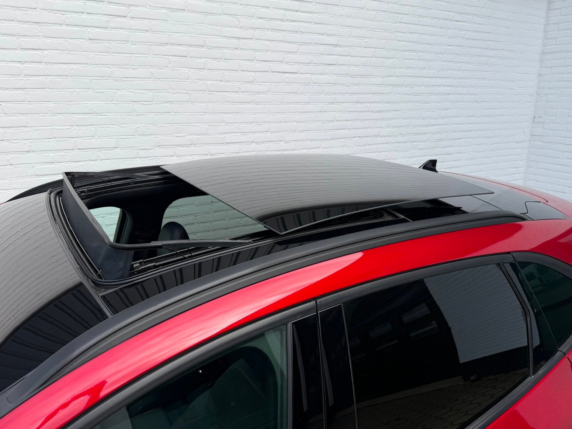 Foto 3 van Ford Kuga PHEV ST-Line X PANO l TREKHAAK l ACC l HUD l 20''