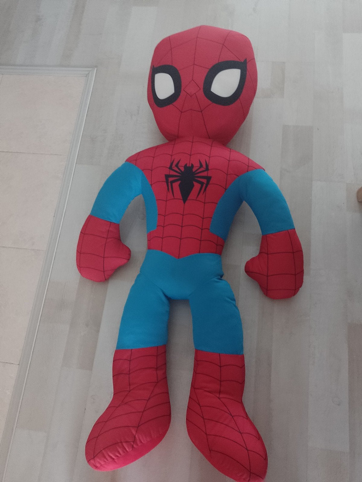 Grote Spiderman knuffel met geluid - Zo goed als nieuw, Ophalen, Overige merken, Overige karakters, Overige typen