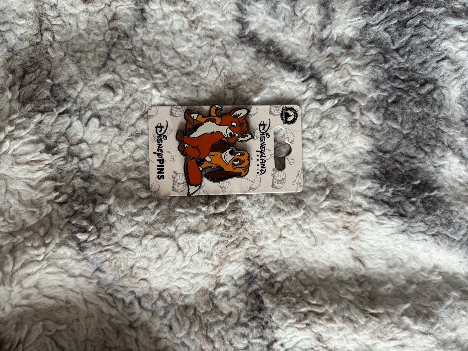 Disney Pin Frank en Frey - Disneyland Parijs, Verzamelen, Ophalen of Verzenden, Overige figuren, Nieuw, Beeldje of Figuurtje