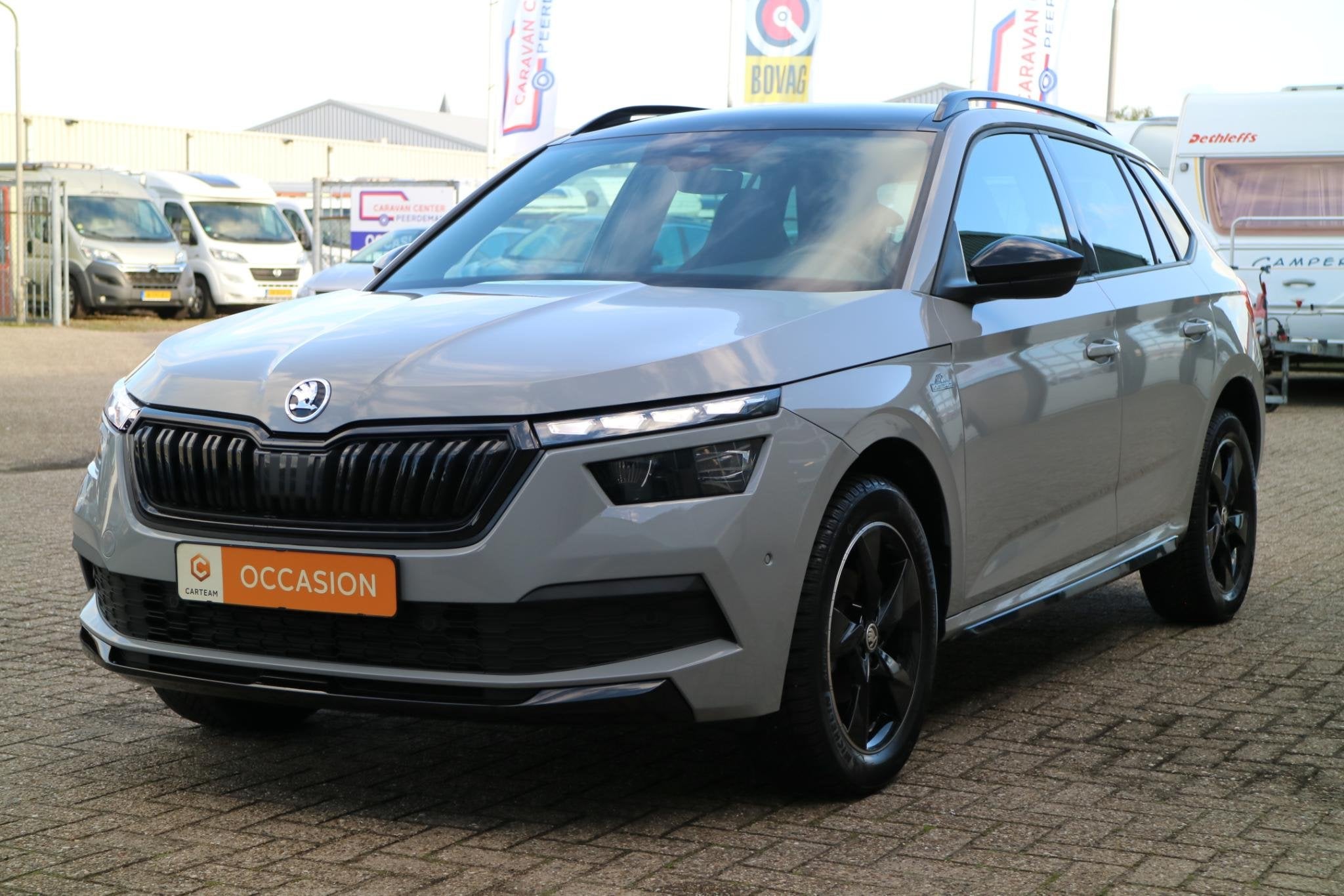 Skoda Kamiq 1.0 TSI Monte Carlo | DSG automaat! | Panorama |, Auto's, Gebruikt, 3 cilinders, Kamiq, SUV of Terreinwagen