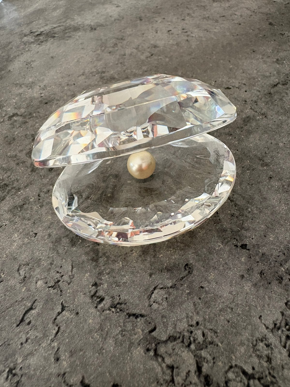 Oester net parel, Verzamelen, Ophalen, Zo goed als nieuw