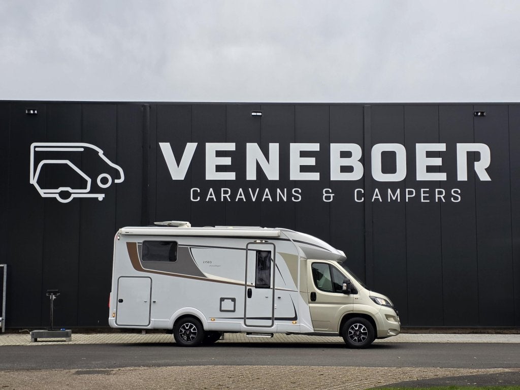 Bürstner Lyseo Privilege TD 690, Caravans en Kamperen, Campers, Standaard zit, Ringverwarming, Fiat, 6 tot 7 meter