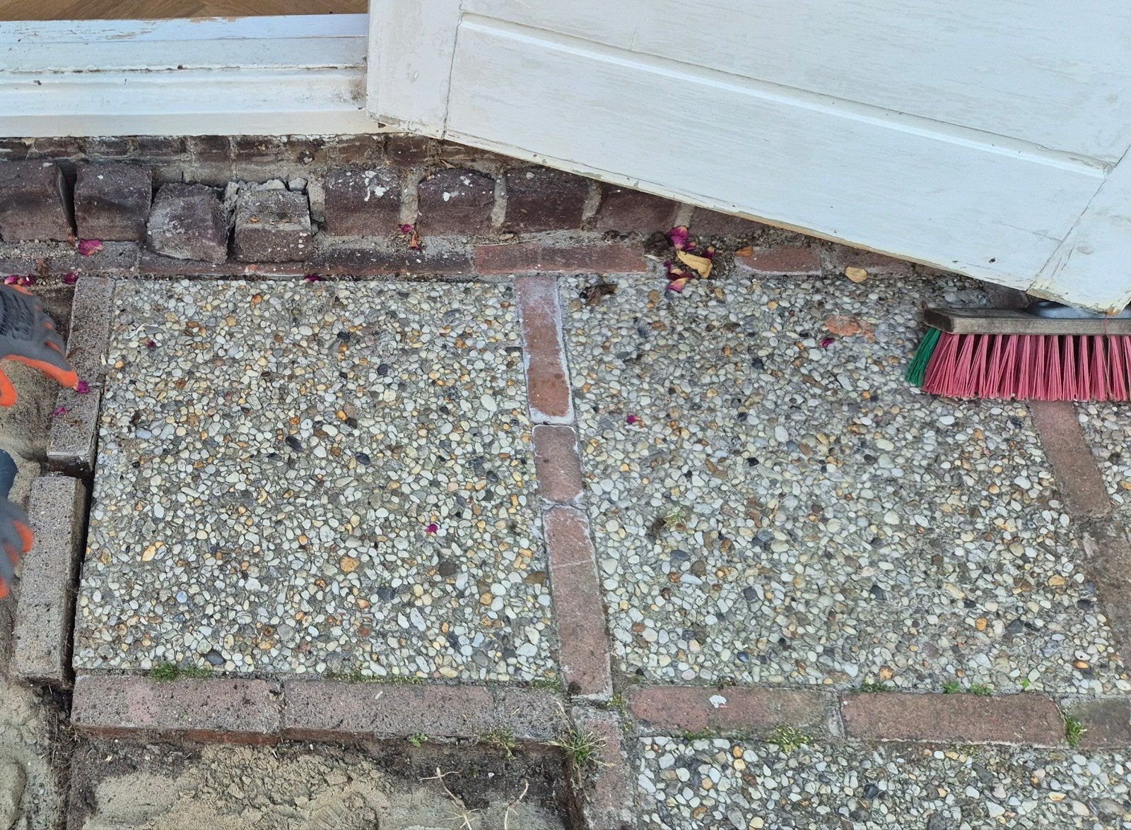 Moet weg: Ruim 70 grindtegels >17.5m2, Ophalen, Gebruikt, 10 m² of meer, Beton