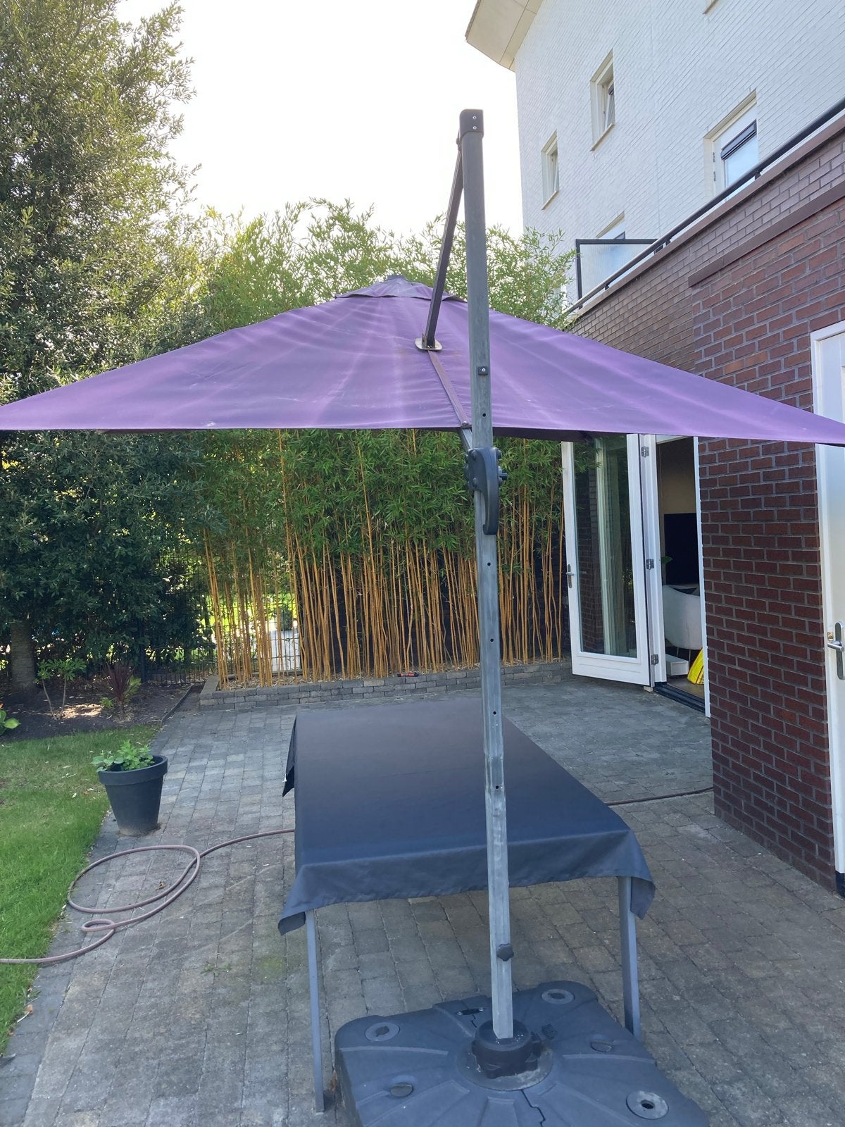 Grote parasol 2x2 meter - doek verkleurd, Ophalen, Gebruikt, Kantelbaar, 2 tot 3 meter