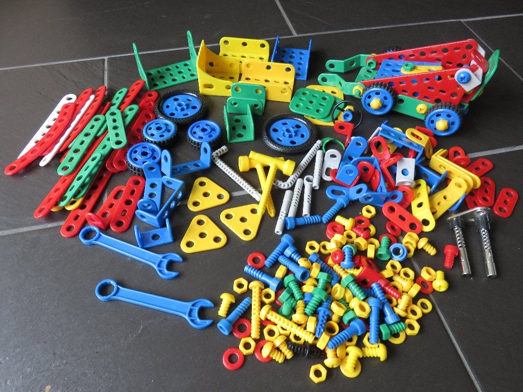 Constructie set 275 delig, Jono toys, met gereedschap., Ophalen of Verzenden, Gebruikt, Bouwen