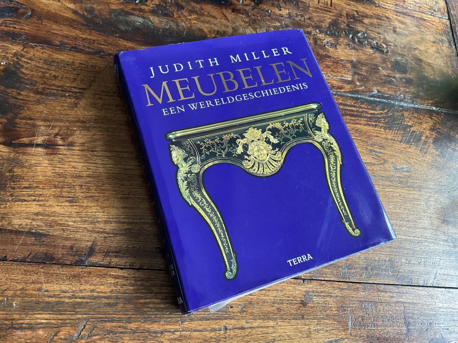 Judith Miller: Meubelen - Een Wereldgeschiedenis, Ophalen of Verzenden, Zo goed als nieuw, Overige onderwerpen