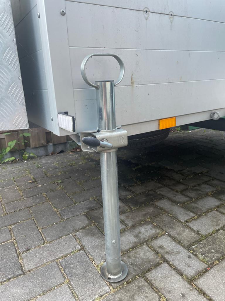 Steunpoot voor aanhanger met steunblok., Ophalen, Zo goed als nieuw