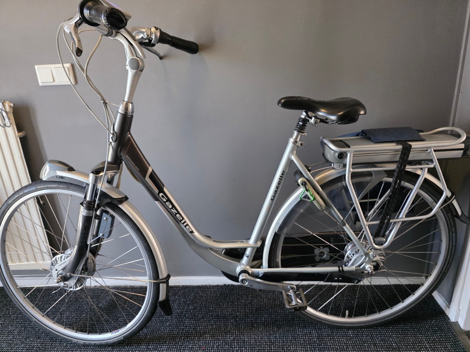 2x elektrische Gazellen Orange tekoop goede accu's!!, 47 tot 51 cm, Ophalen, Zo goed als nieuw, Gazelle