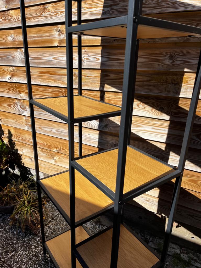 Mooie Industriële Wandkast / Boekenkast / Vakkenkast, Ophalen, Zo goed als nieuw