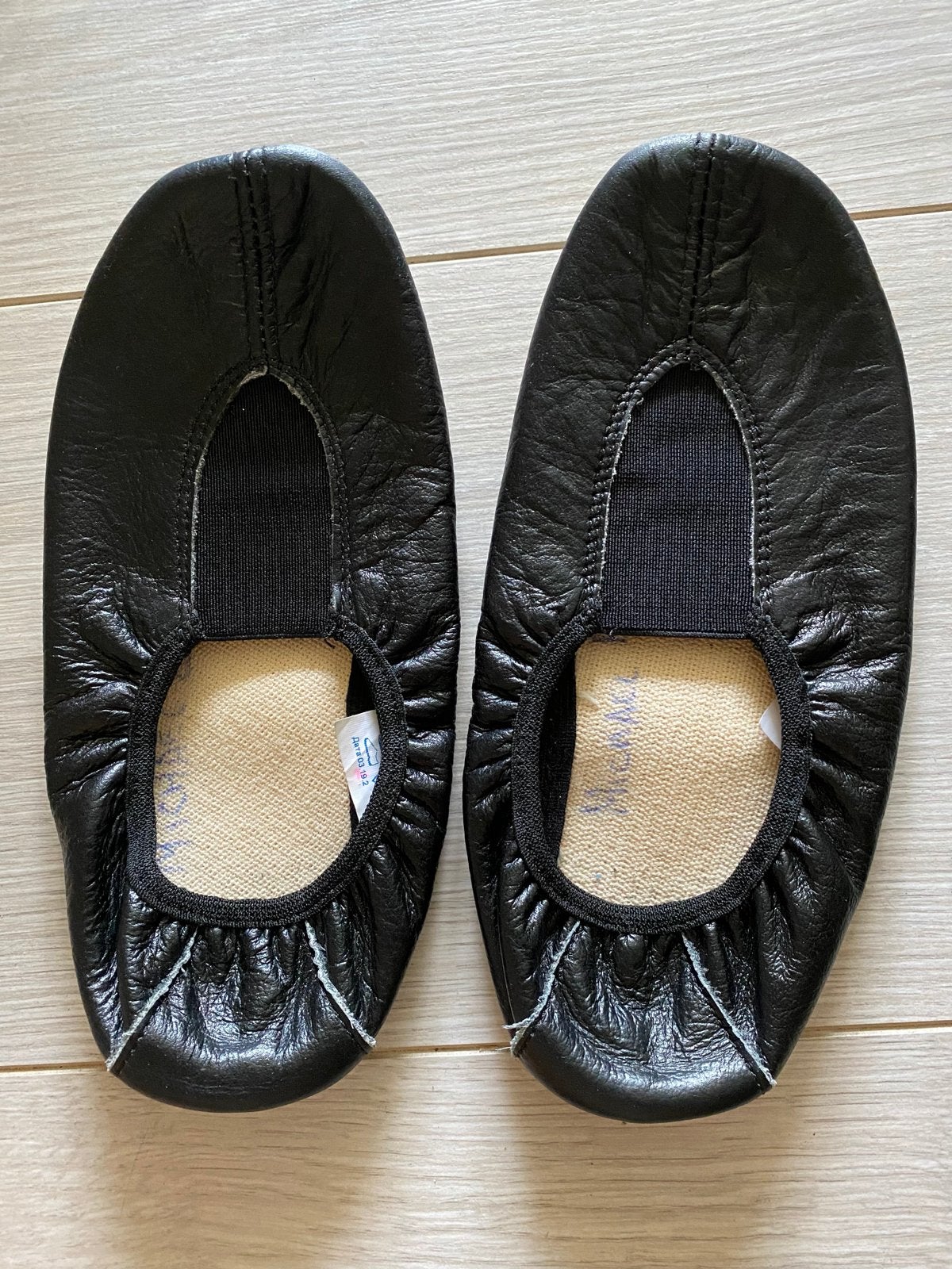 Zwarte leren balletschoenen of gymschoenen in maat 34 zgan, Ophalen of Verzenden, Zo goed als nieuw, Schoenen