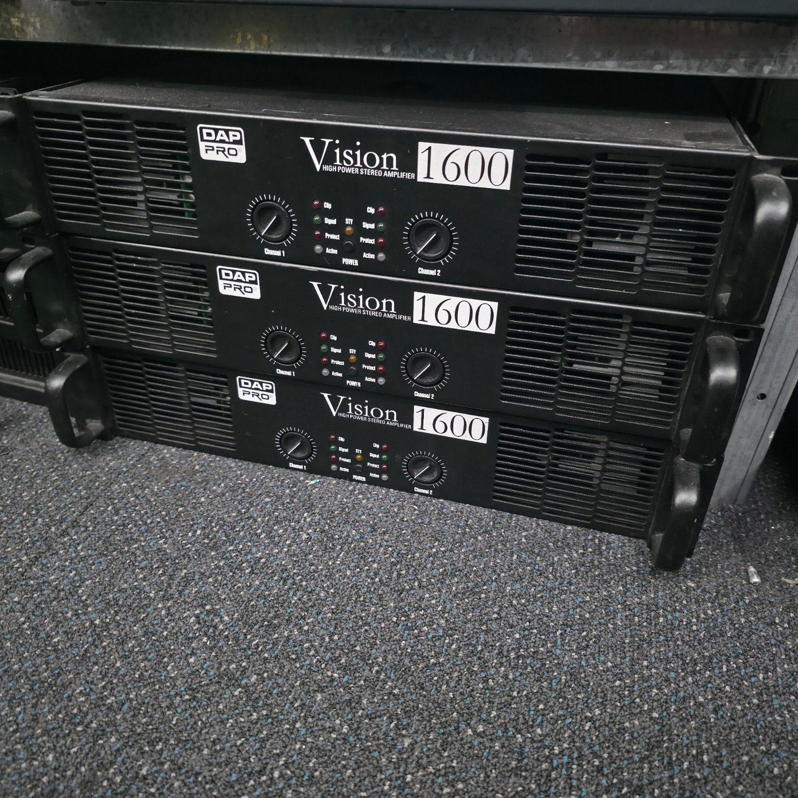 DAP VISION versterker 2 x 1500 watt, Ophalen of Verzenden, 120 watt of meer, Overige merken