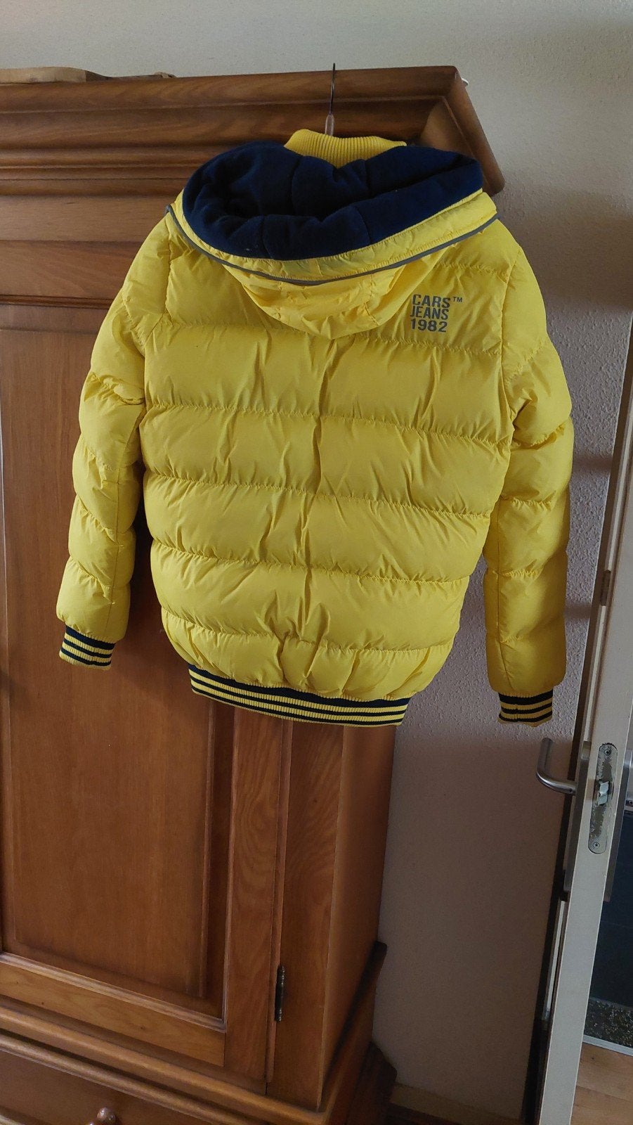 nieuwe jongens cars winterjas maat 176 kleur geel, Kinderen en Baby's, Ophalen, Nieuw, Jongen, Jas